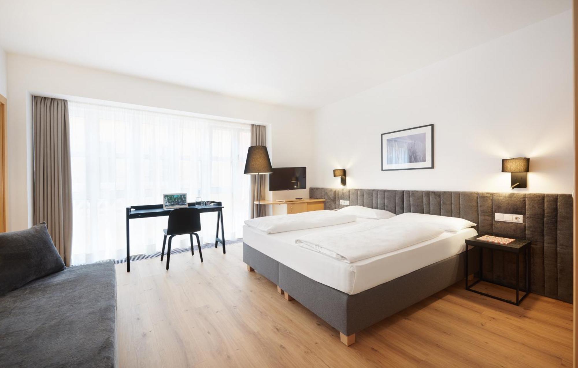 Hotel Goldene Rose บรูนิโก ภายนอก รูปภาพ