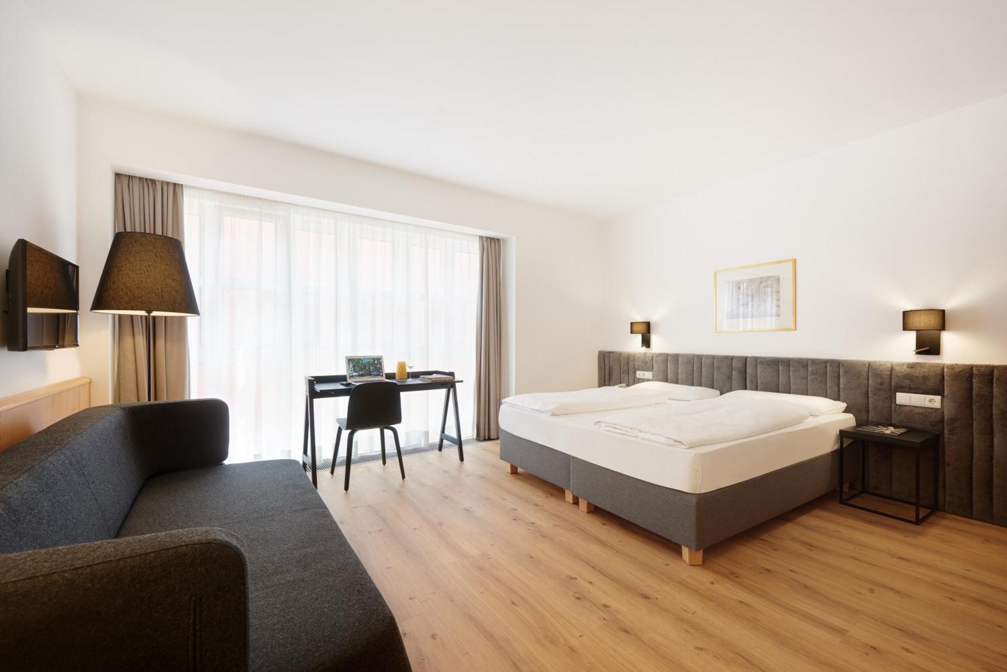 Hotel Goldene Rose บรูนิโก ภายนอก รูปภาพ