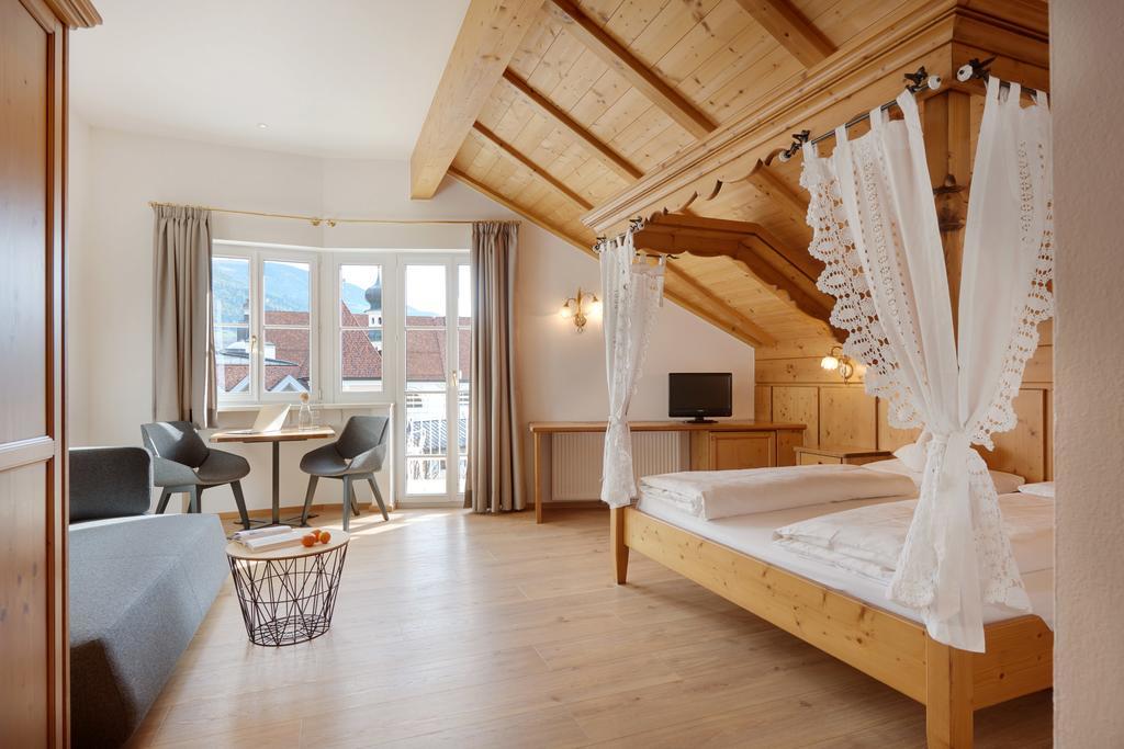 Hotel Goldene Rose บรูนิโก ภายนอก รูปภาพ
